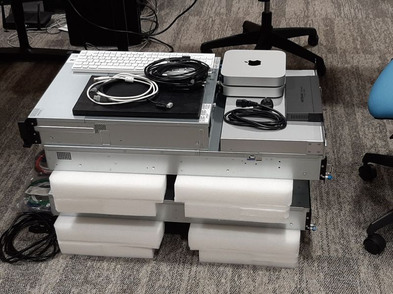 Onze tweede eigen supercomputer